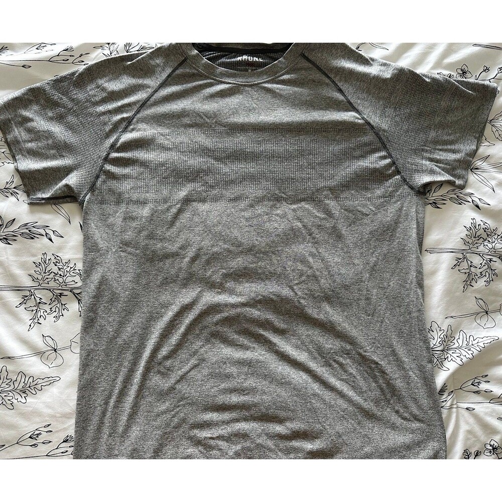 Rhone Performance T shirt - XL